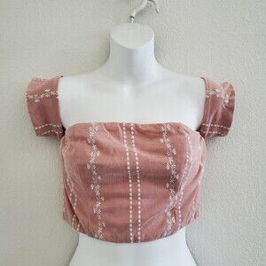 Honey Belle Crop Top Medium Pink Embroidered Floral Boho Romantic Fairy